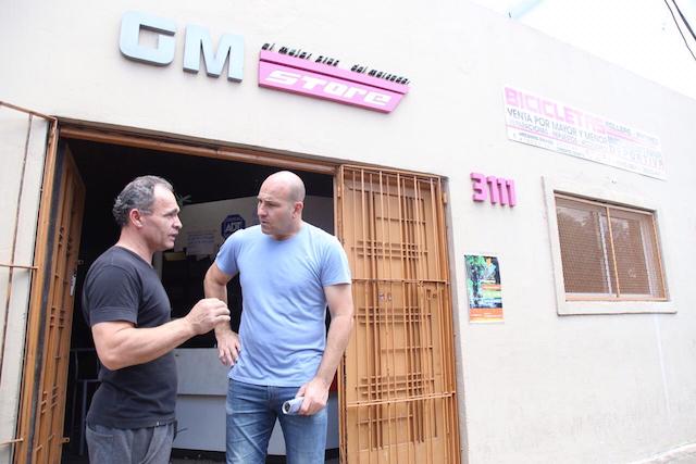 Molina encabezó un nuevo timbreo en Quilmes Oeste