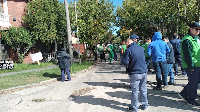 Protesta de la UOM Quilmes en Bernal por despidos en la metalúrgica ICE SRL