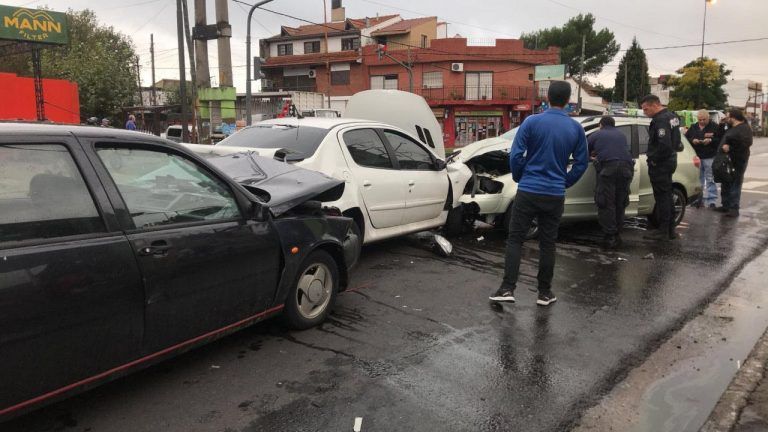 Policía Federal borracho provocó gravísimo accidente en Quilmes Oeste