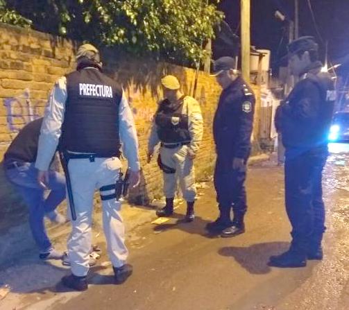 Siete detenidos con drogas y vehículos en Villa Itatí