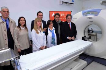 La Provincia inauguró el tomógrafo en el hospital de Quilmes